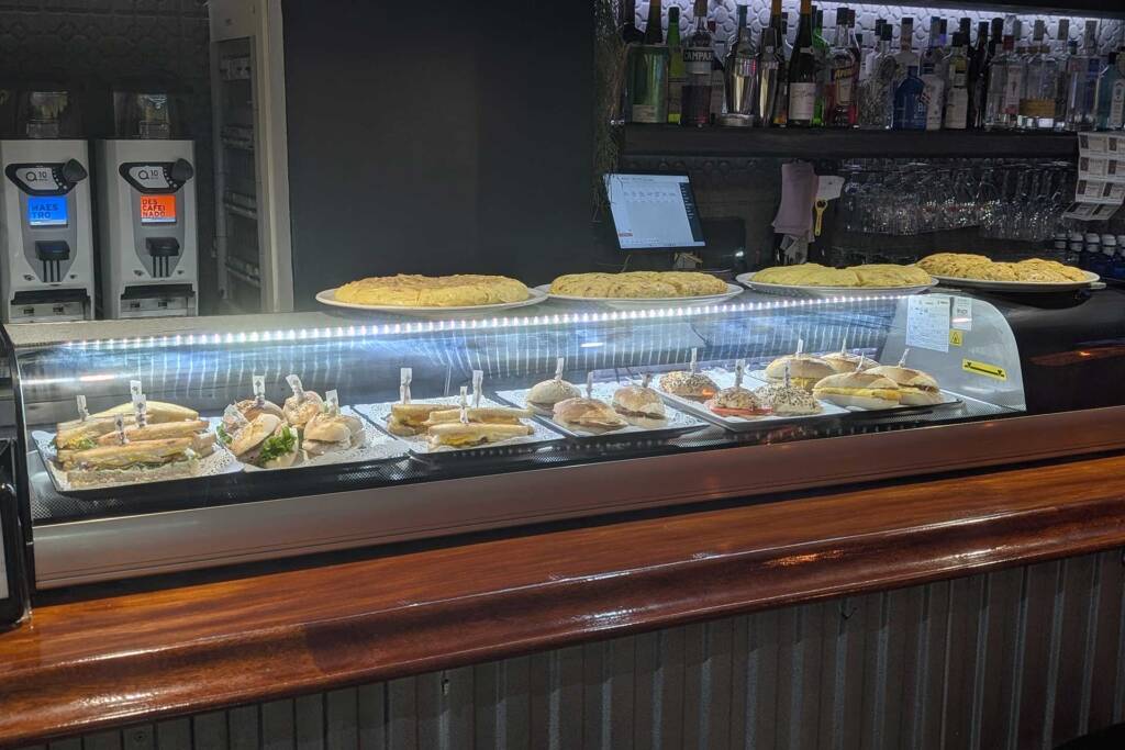 Gernika bar - Deusto - Bilbao - Bizkaia - 5 Bizkaiko Tortilla Kopa 2025 - Campeonato de Tortillas de Bizkaia _ Las mejores tortillas de patata